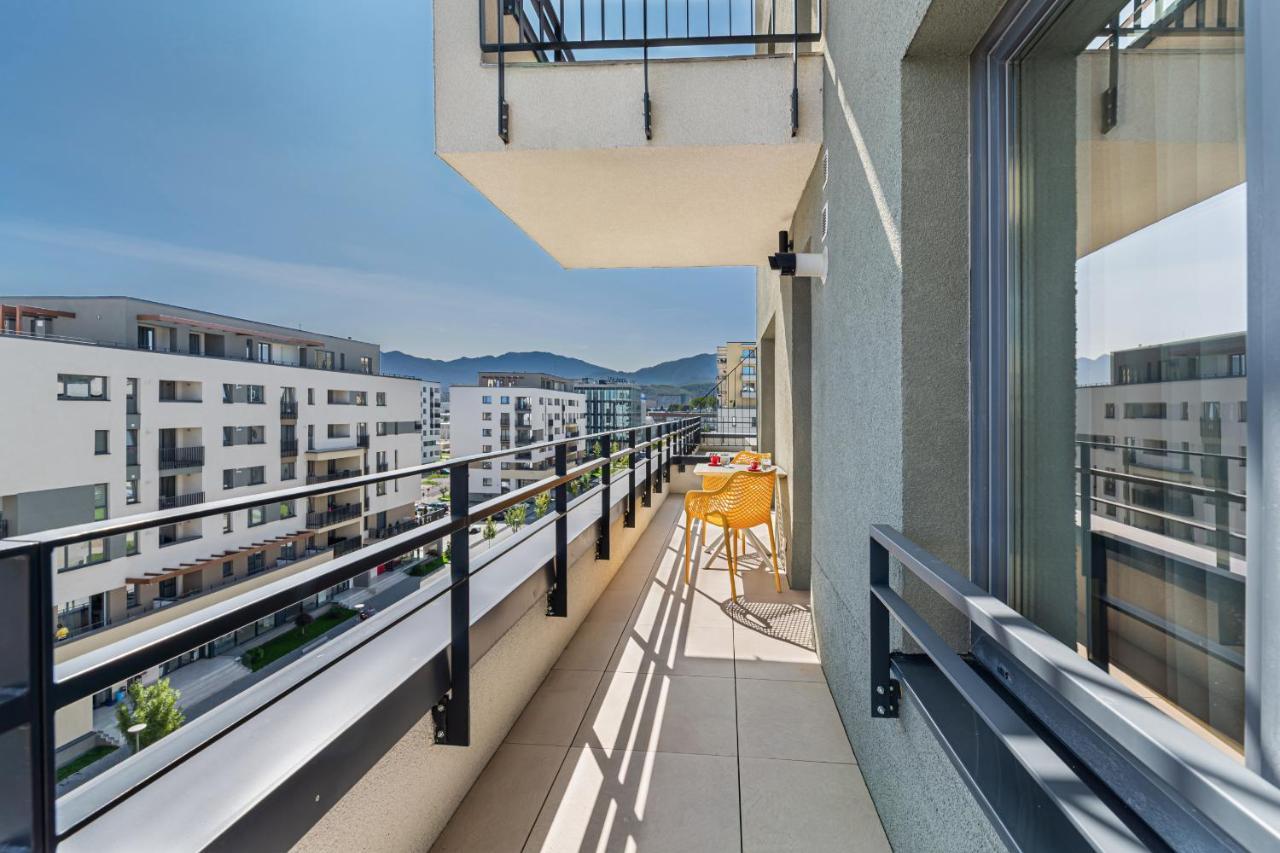 Promenada Studios Braşov Exterior foto